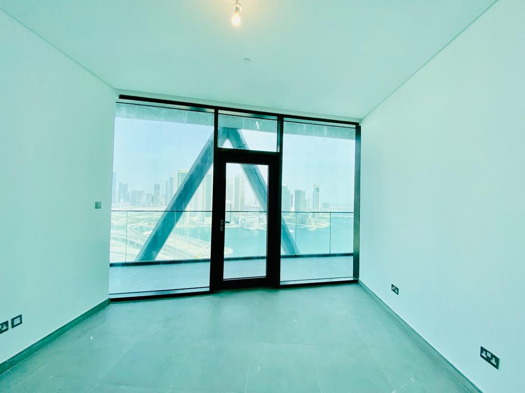 Waterfront 2 bhk